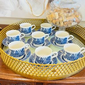 Set of 8 CHURCHILL ENGLAND Blue Willow Tea Cups & Saucers